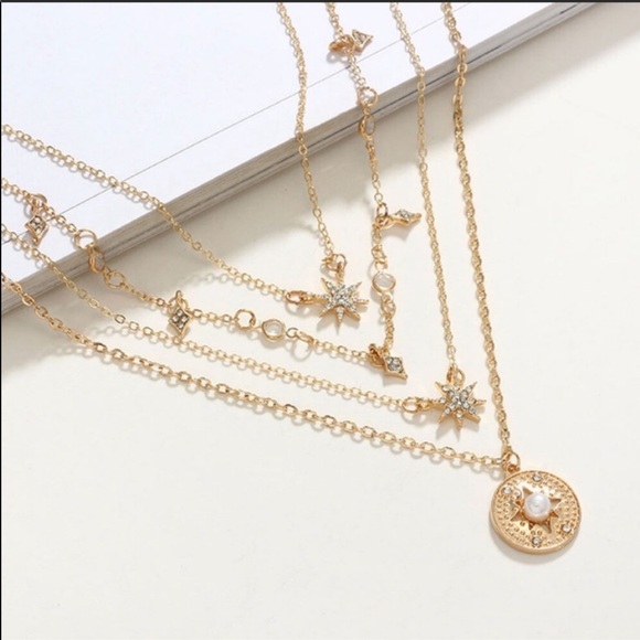 • Daphne • Starburst + Pearl Layered Necklace - Picture 2 of 4